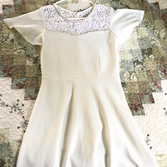 White mini Dress - Picture 8 of 8